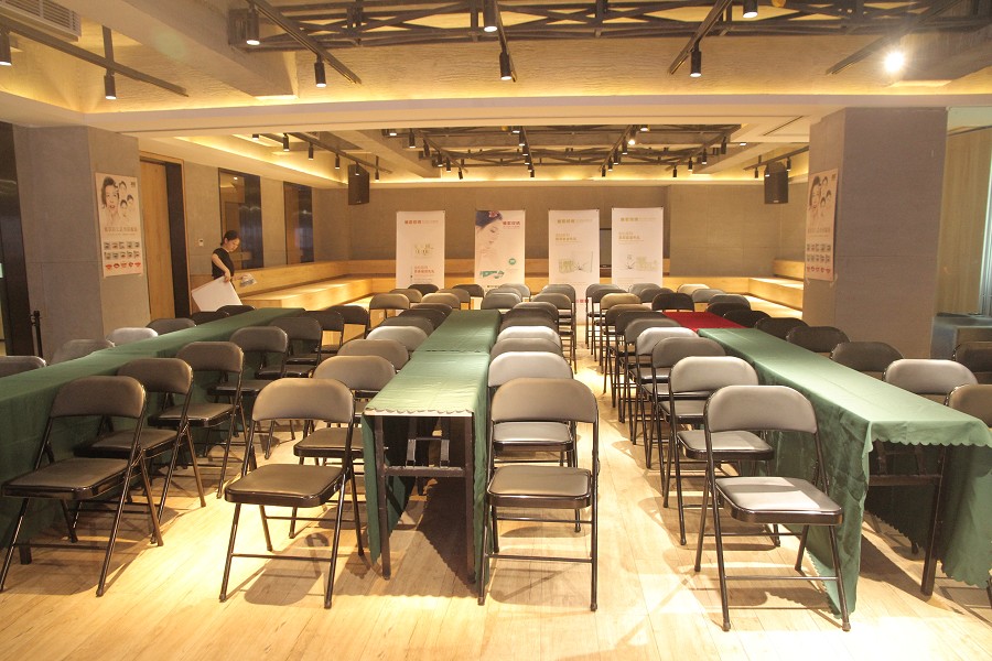 南寧美容美發(fā)學(xué)校多功能廳|培訓(xùn)會議室