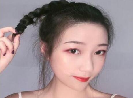 手殘黨福利！日常又減齡的6款少女發(fā)型