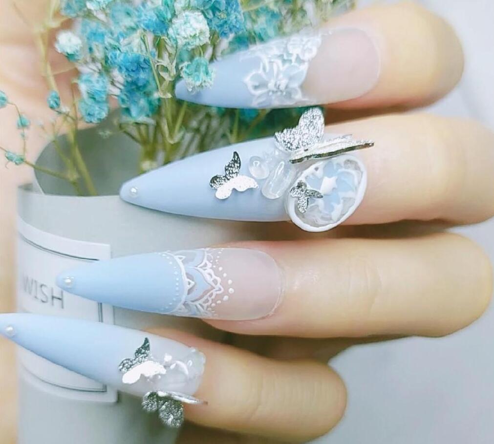 南寧美甲學(xué)校：蝶戀花美甲，讓你指尖生花