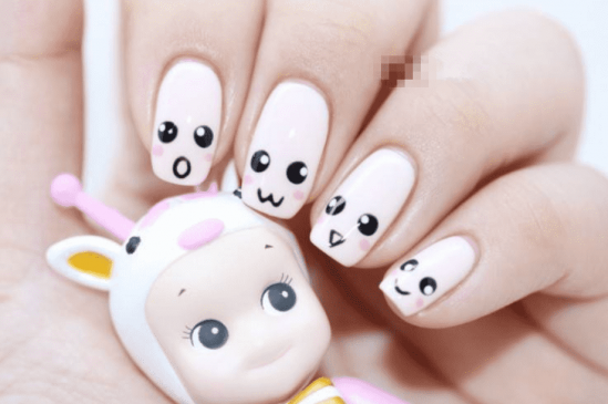 南寧美甲學(xué)校：可可愛(ài)愛(ài)表情美甲教程
