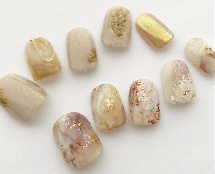 南寧美甲學(xué)校：莫蘭迪配色美甲推薦