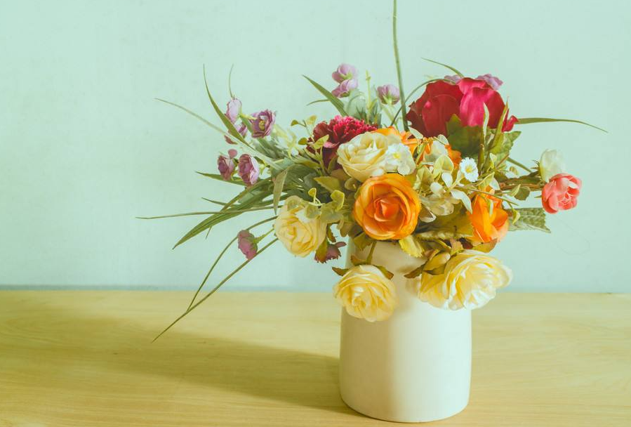 廣西插花學(xué)校：日?；ㄆ坎寤记?>
								
								<span id=