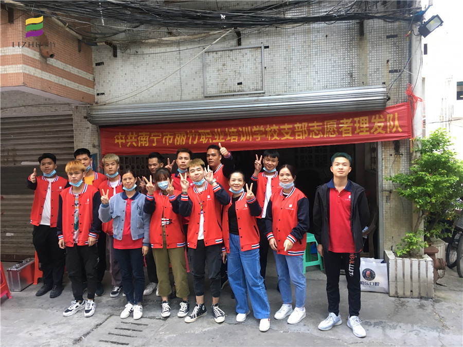 爺爺奶奶的理發(fā)問題，我們承包啦