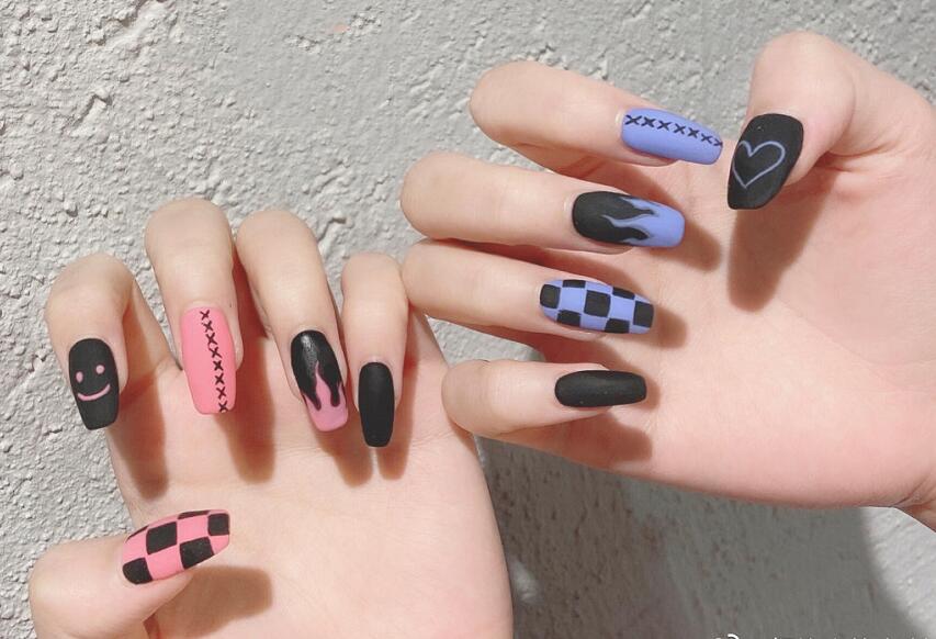 學(xué)美甲師必學(xué)技術(shù)，看南寧美甲學(xué)校哪家專業(yè)