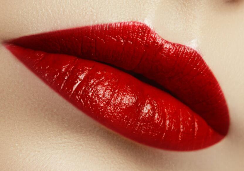 紋唇后不能吃哪些東西？快來看看廣西專業(yè)紋繡學學校怎么說