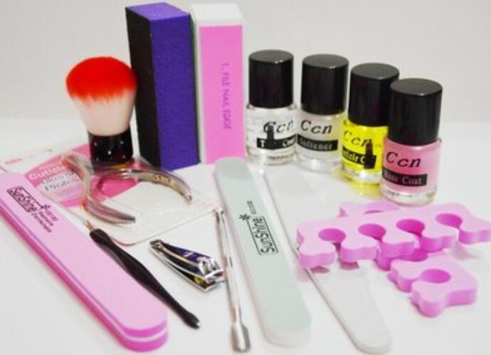 從事美甲行業(yè)需要哪些工具？廣西美甲培訓(xùn)班幫你列清單
