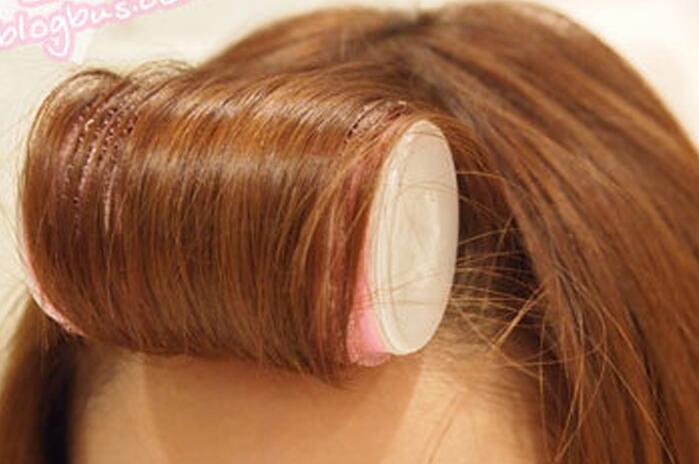 劉海卷發(fā)筒的使用方法，廣西美發(fā)學校整理給你