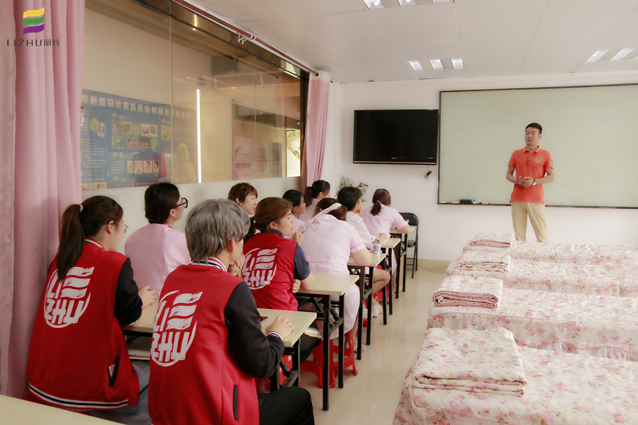 廣西美容學校愛情故事”美容美發(fā)就業(yè)宣講專場