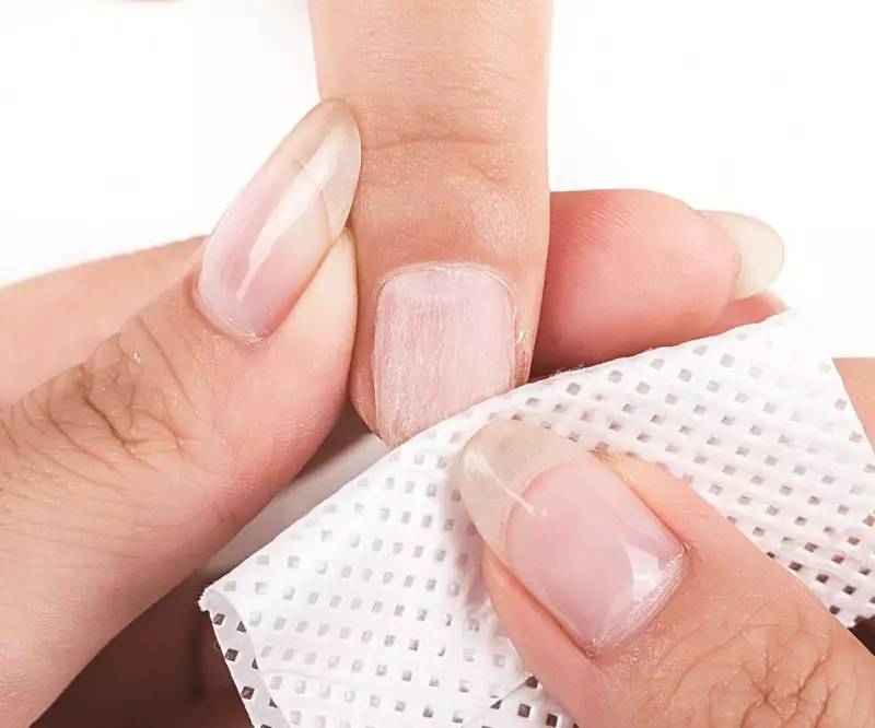 專業(yè)美甲護理技巧，詮釋廣西排名前十美甲學校的魅力