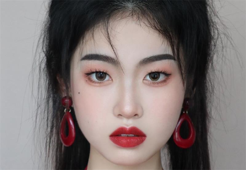 國(guó)風(fēng)少女眼妝怎么畫？快來南寧專業(yè)化妝學(xué)?？纯?>
								
								<span id=