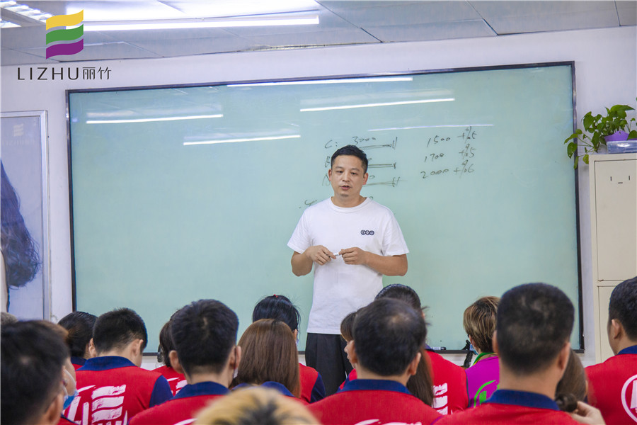 廣西美發(fā)學校就業(yè)宣講會：伯爵護膚連鎖機構專場