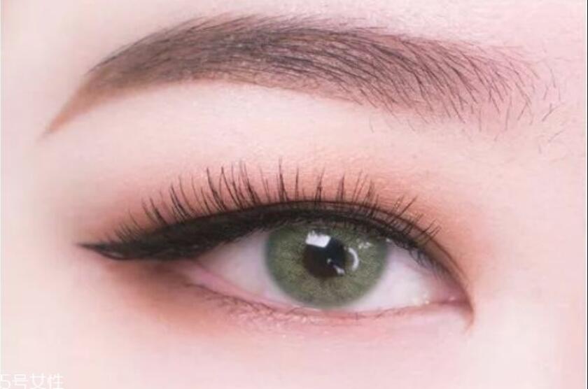 學(xué)腫眼泡內(nèi)雙眼妝教程，看廣西有哪些化妝學(xué)校專業(yè)