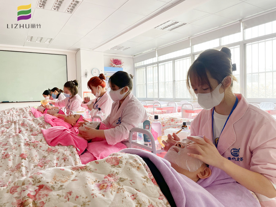 廣西美容面部護(hù)理：面部撥筋后要敷面膜嗎？