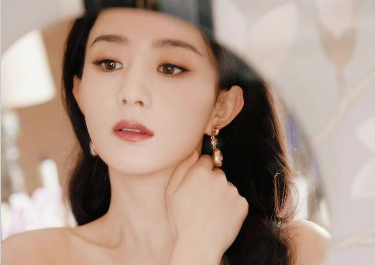 圓臉女孩溫柔學(xué)姐妝教程，告訴你南寧哪里教的化妝時尚