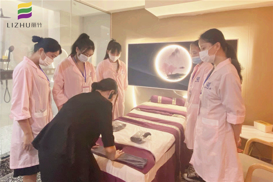 南寧美容學(xué)校就業(yè)實(shí)習(xí)，提前感受崗位技能及素養(yǎng)