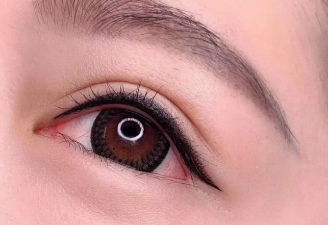 美瞳線暈色處理方法，南寧市紋繡學校幫找解決方案