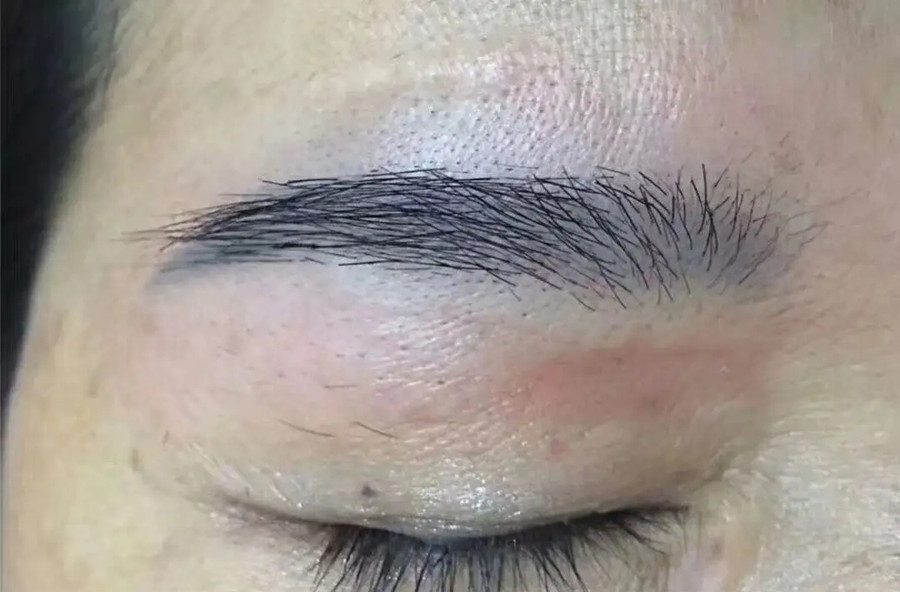 藍(lán)眉和紅眉形成的原因，看南寧紋繡培訓(xùn)正規(guī)學(xué)校哪家好?