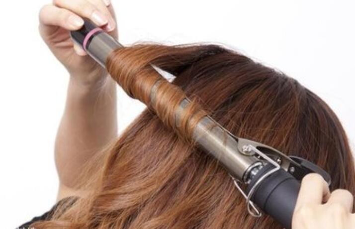 卷發(fā)器的選擇標準，南寧美發(fā)學習