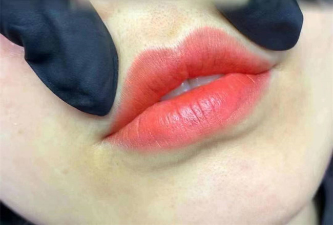 紋唇的顏色要怎么選擇？零基礎(chǔ)學(xué)紋唇