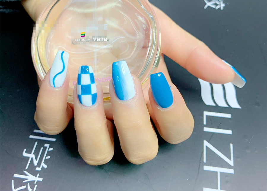 指甲油顏色選擇的技巧，美甲基礎(chǔ)講解