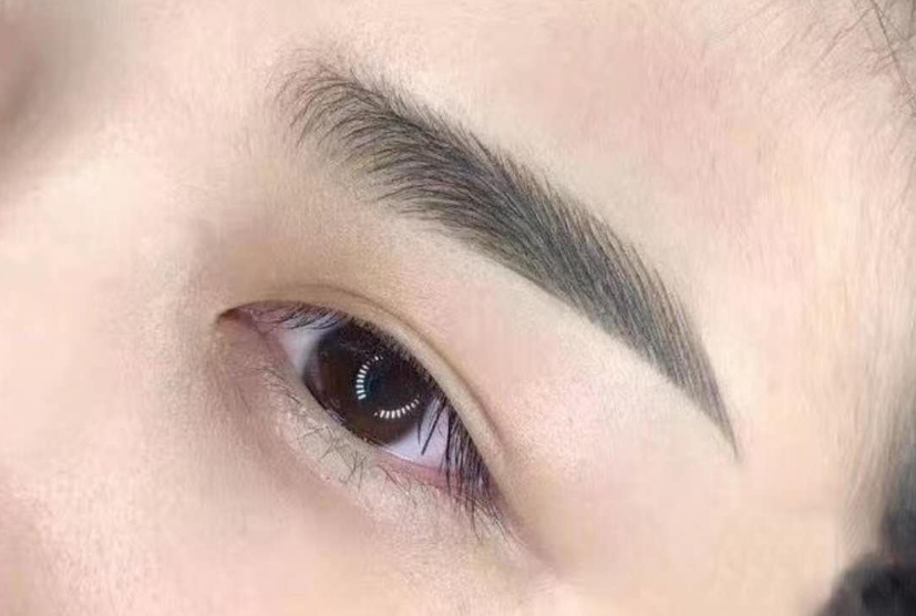 廣西學(xué)紋眉：紋眉哪種好看自然？