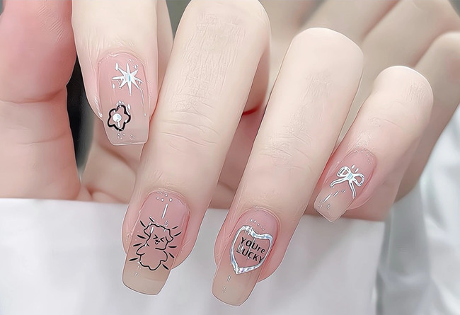 秋冬顯白裸色美甲，南寧美甲店推薦