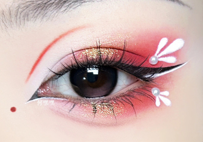 ?玉蘭花眼妝教程，零基礎(chǔ)化妝學習