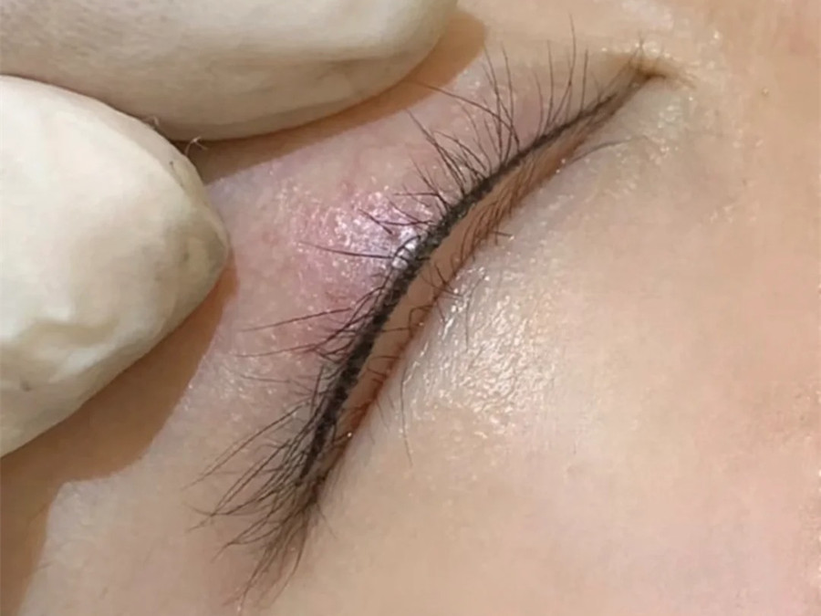 美瞳線怎樣持久保色？廣西紋繡專業(yè)技校分享