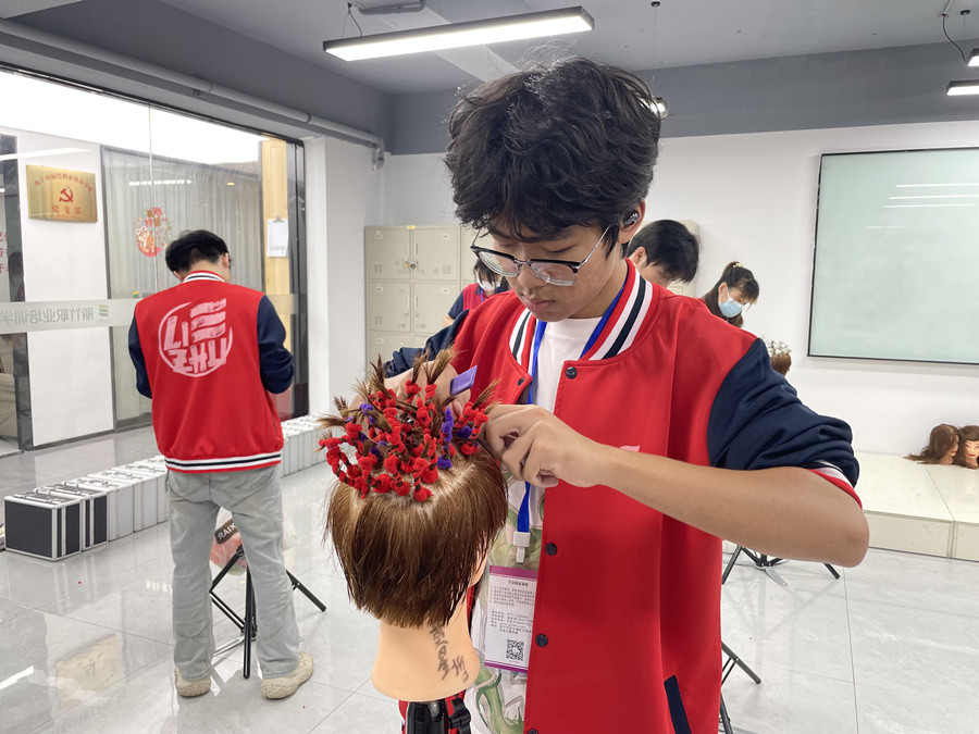 女士流行燙發(fā)款式：燙發(fā)類型有哪些？