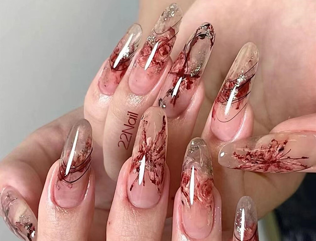 南寧美甲網(wǎng)紅造型培訓：迎新紅色美甲 