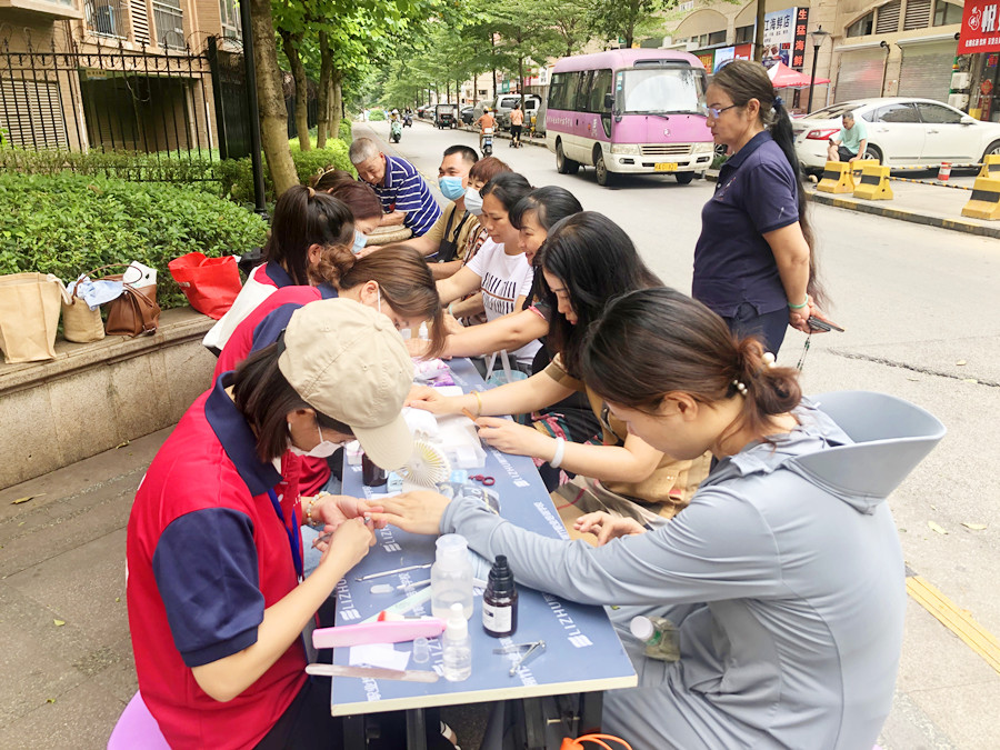 南寧美甲社會實踐 | 南寧美甲職業(yè)培訓(xùn)學(xué)校