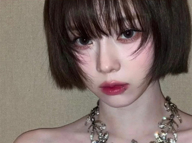 金玟庭眼妝教程，從零開始學(xué)化妝南寧