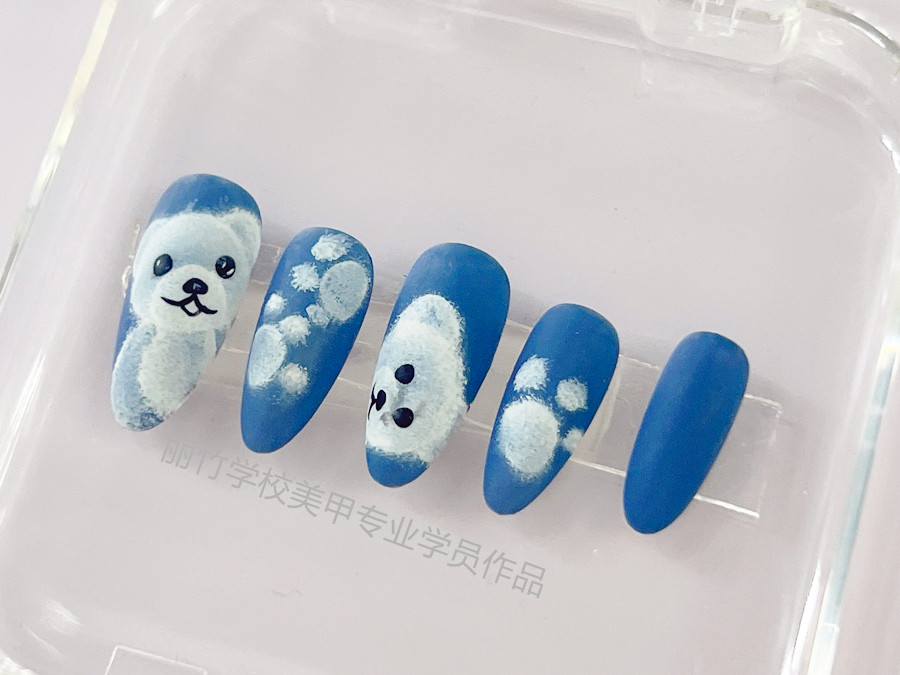 輕松熊美甲，南寧美甲訓(xùn)練課堂作品